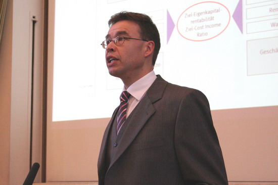 Prof. Dr. Arnd Wiedemann