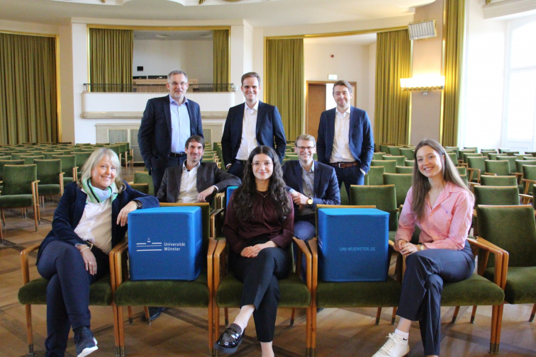 Das Team des LSF in der Aula der Universität Münster.