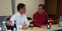 Dr. Roß (Vorstand Talanx AG, links) und Prof. Dr. Kirsch (Leiter IRW, rechts)