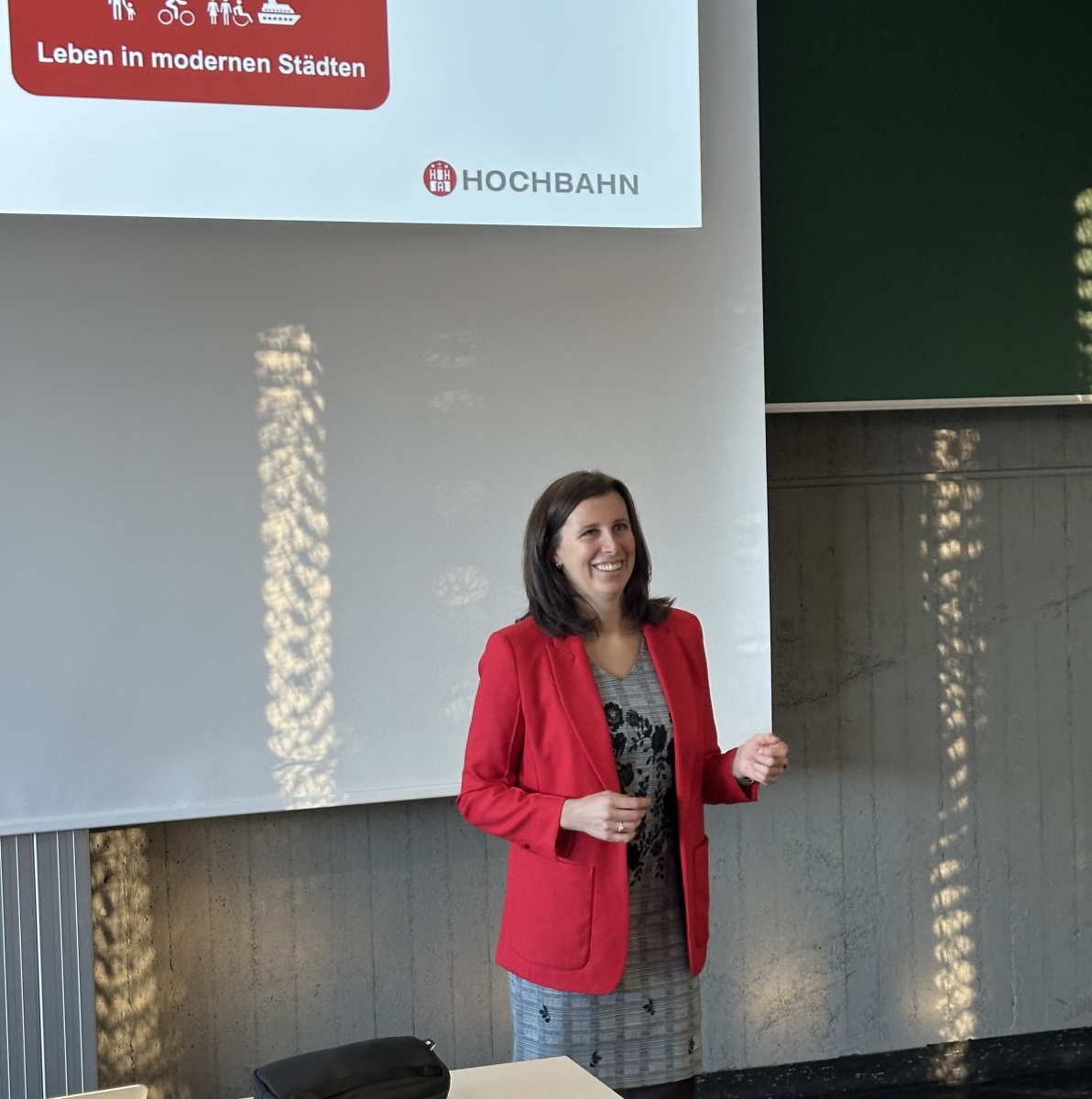 Frau Schmidt Brunn im Hörsaal